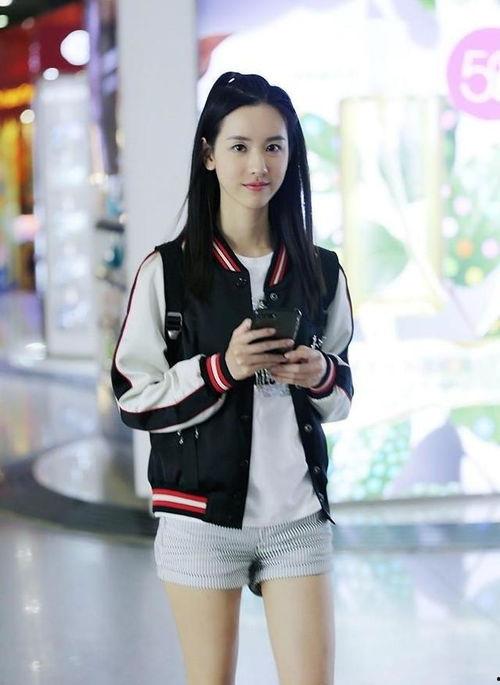 最新爆料陈都灵恋情,新恋情甜蜜升级，携手神秘男友共度浪漫时光